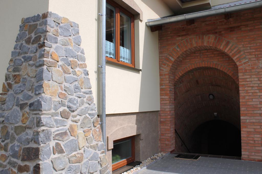Penzion U Sklepu Hovorany Exterior photo