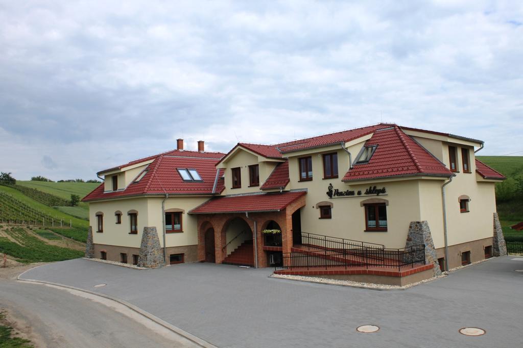 Penzion U Sklepu Hovorany Exterior photo